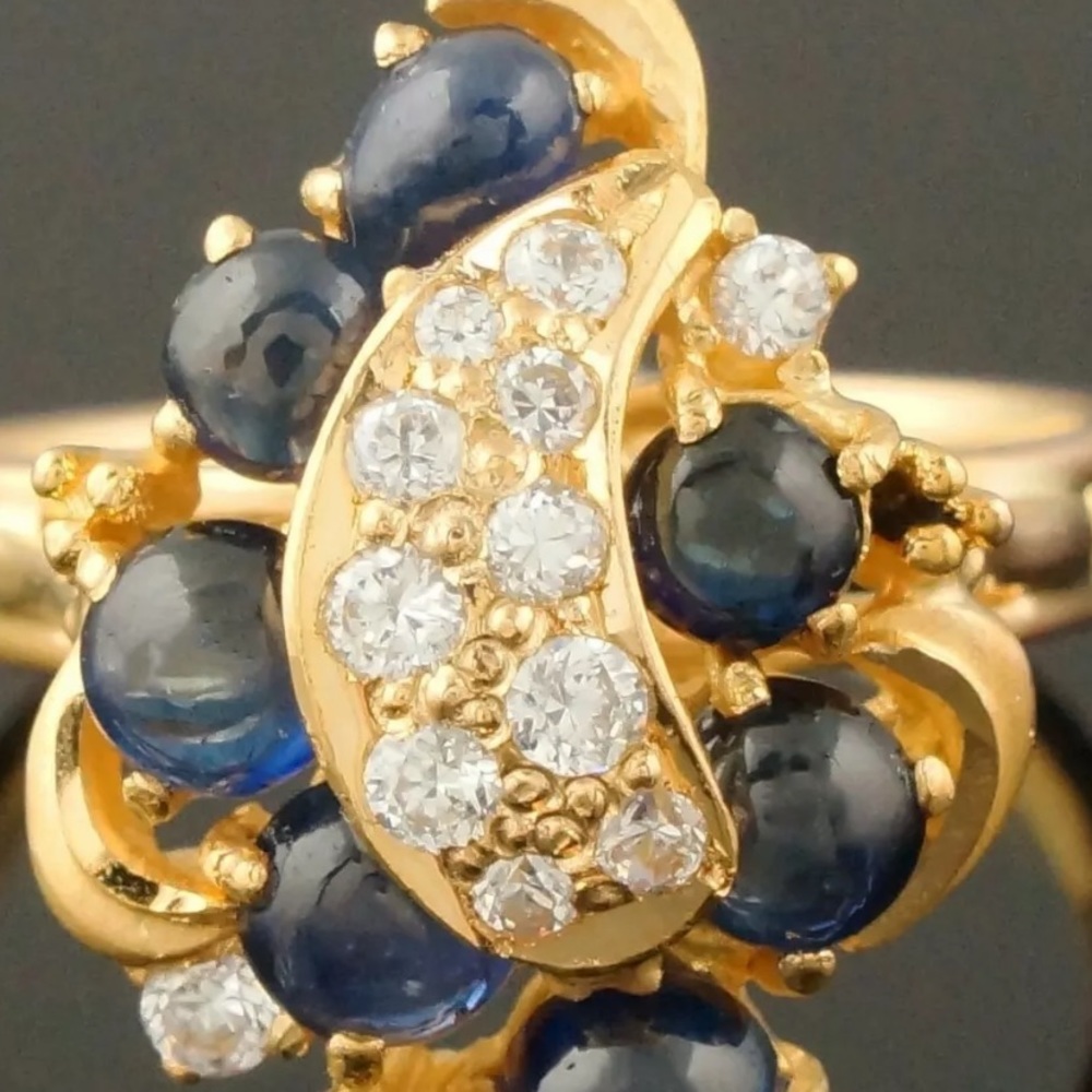 Solid 22 k Gold Blue Sapphire Cabochon Quartz Ring - Picture 15 of 16